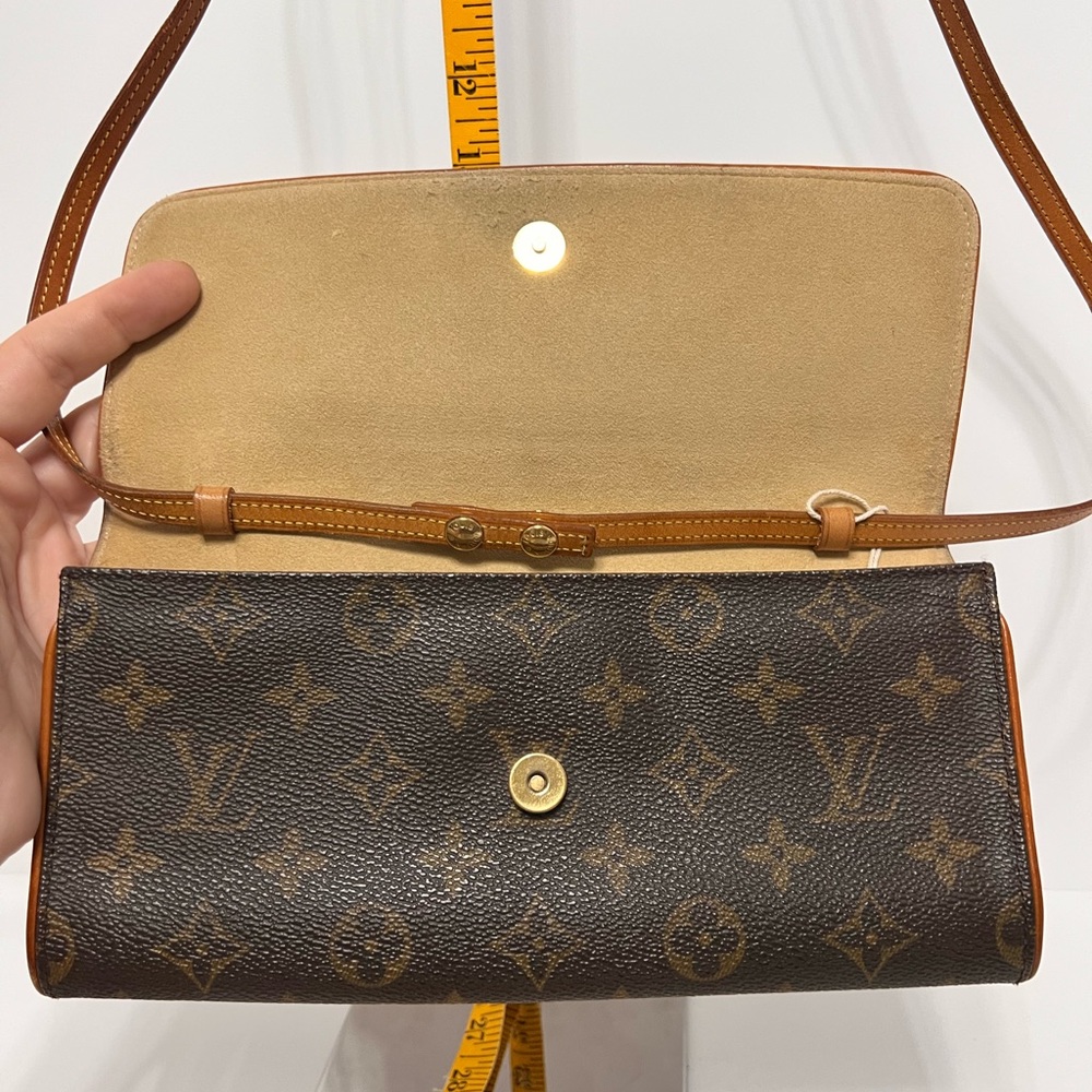 Authentic Louis Vuitton Twin GM Bag - Picture 9 of 12
